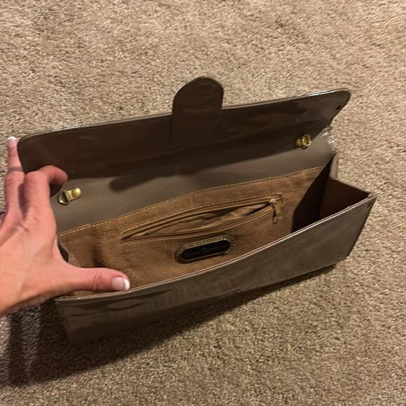 Urban expressions taupe patent leather clutch EUC - Picture 3 of 3